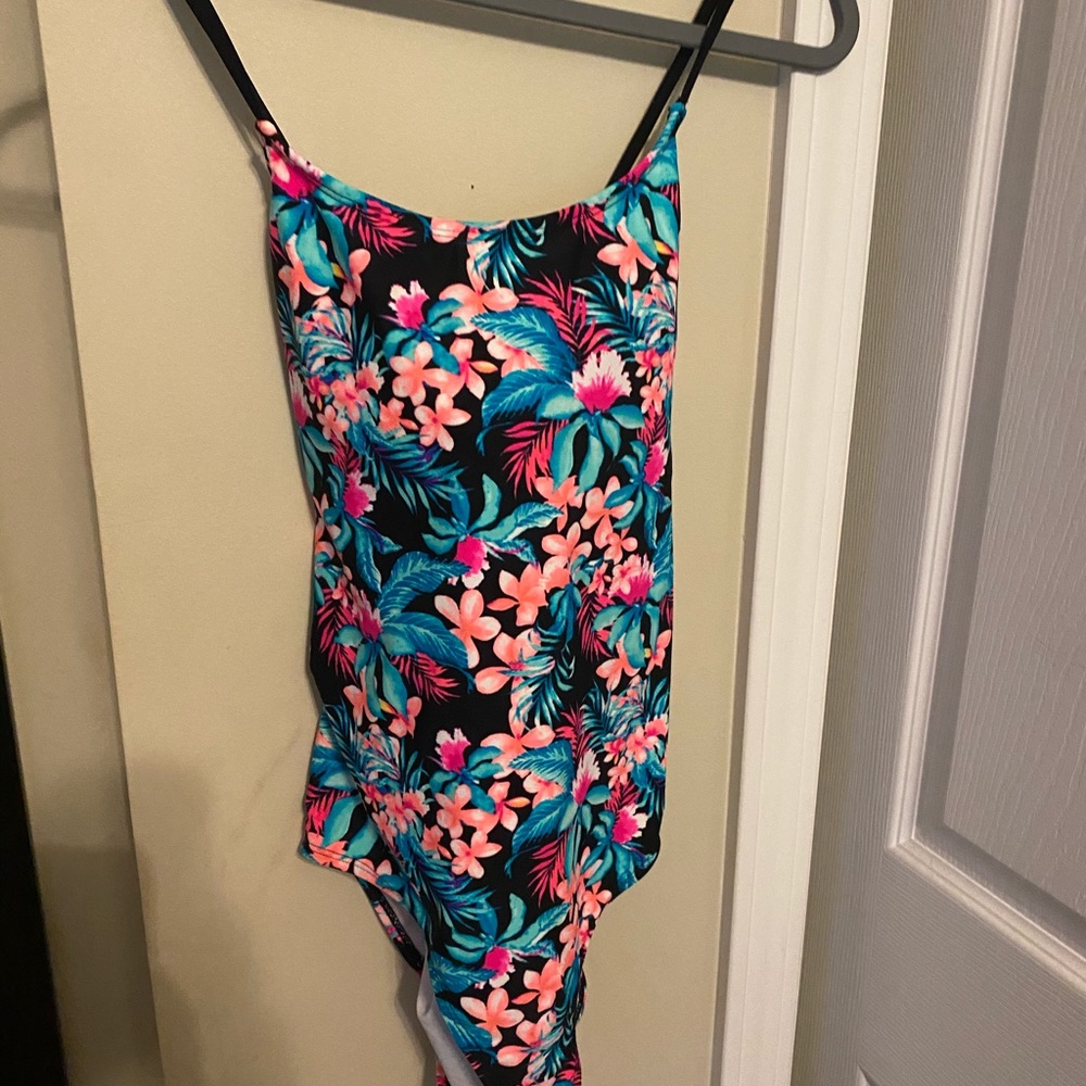 One Piece Bongo Swimsuit Hawaiian 🌺 Print